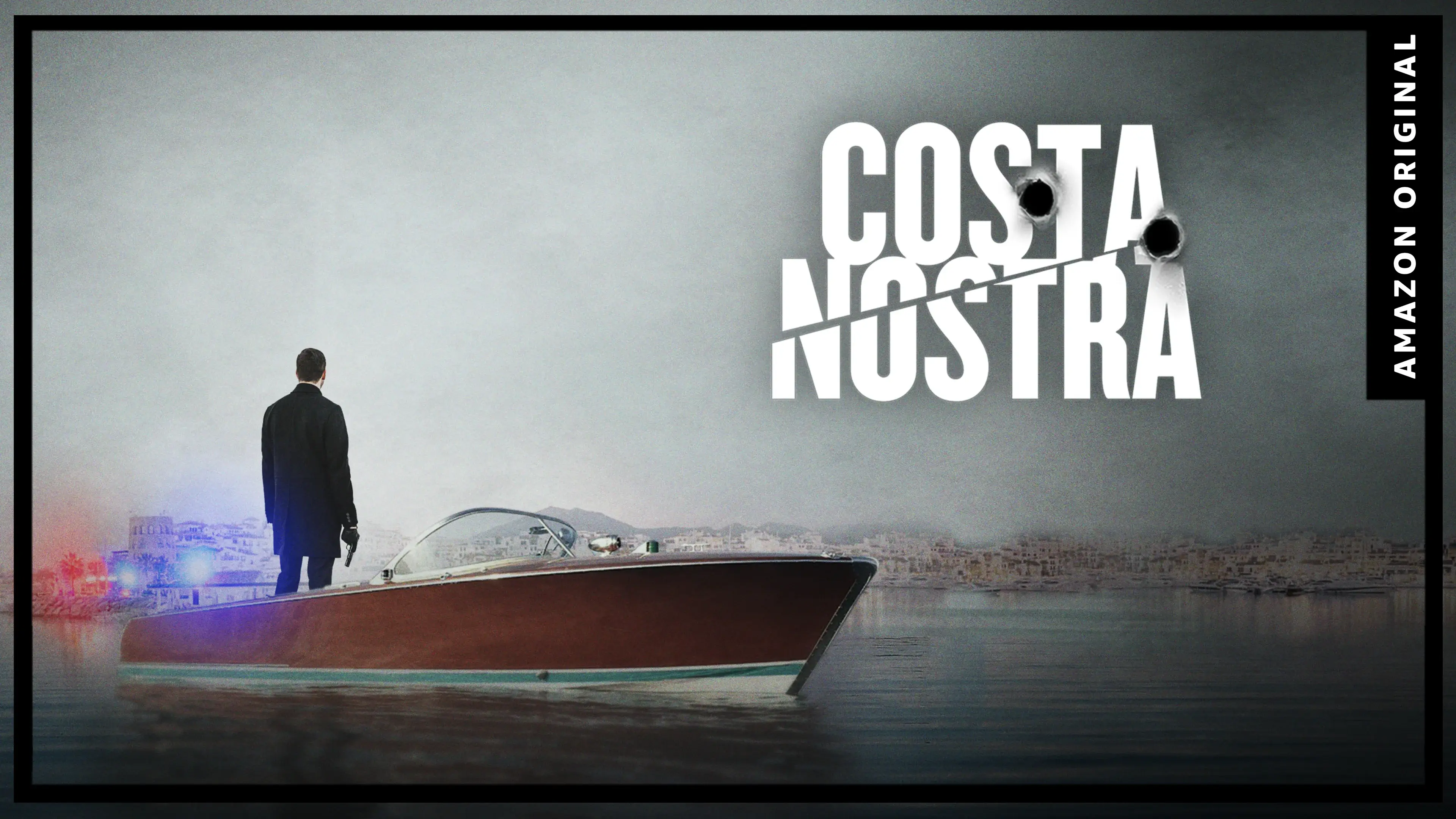 Costa Nostra — un hombre armado sobre una lancha frente a la Costa del Sol